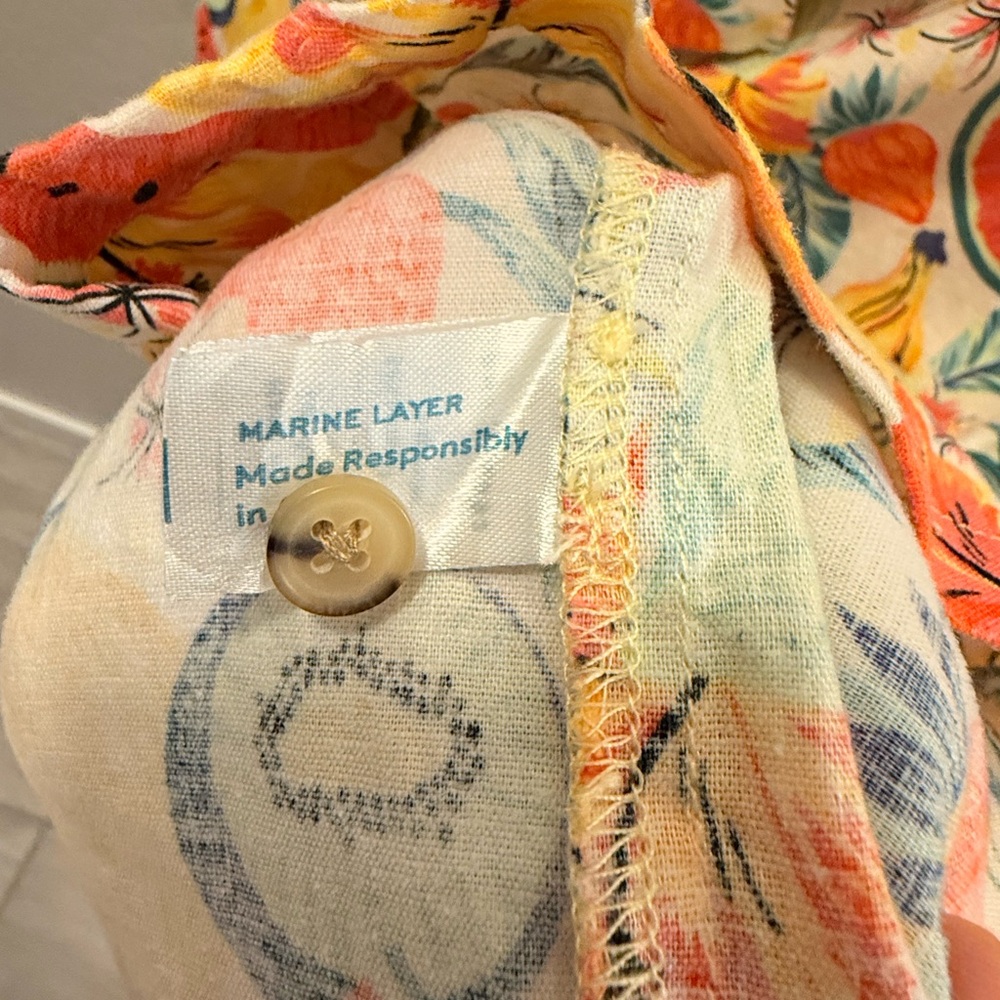 Marine Layer Lucy Resort Shirt in fruit print - medium EUC - Picture 5 of 5